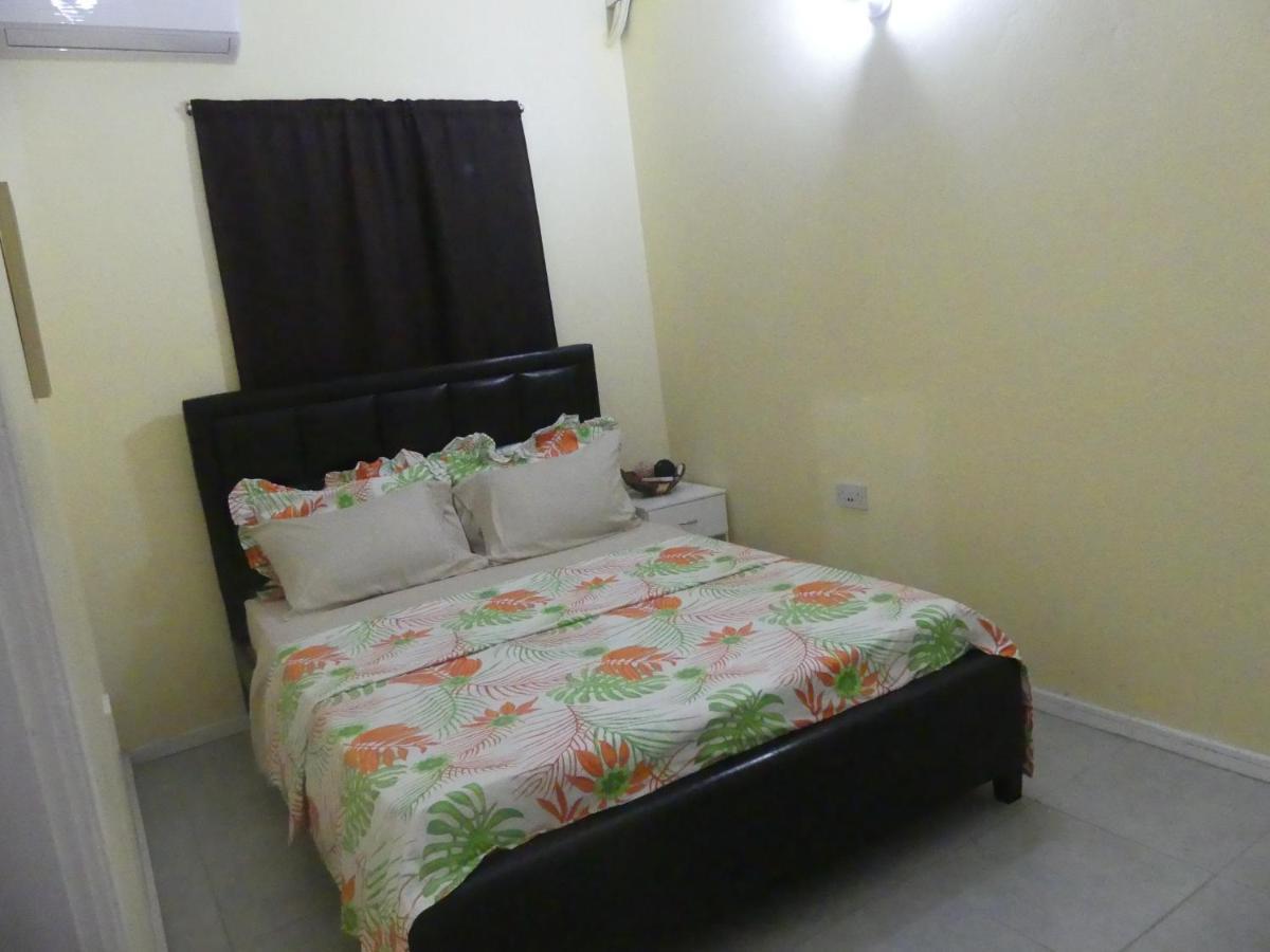 Southern Haven Guesthouse Laborie Екстериор снимка