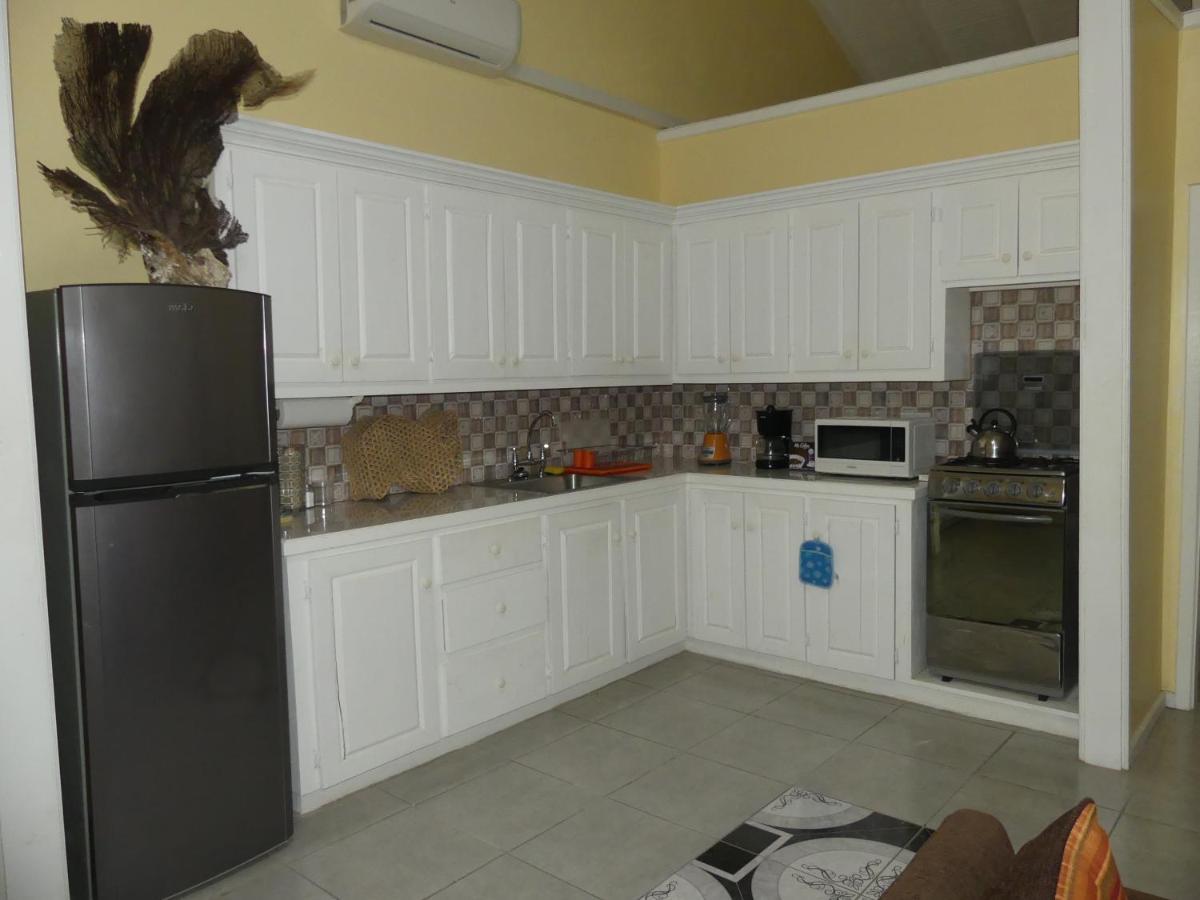 Southern Haven Guesthouse Laborie Екстериор снимка