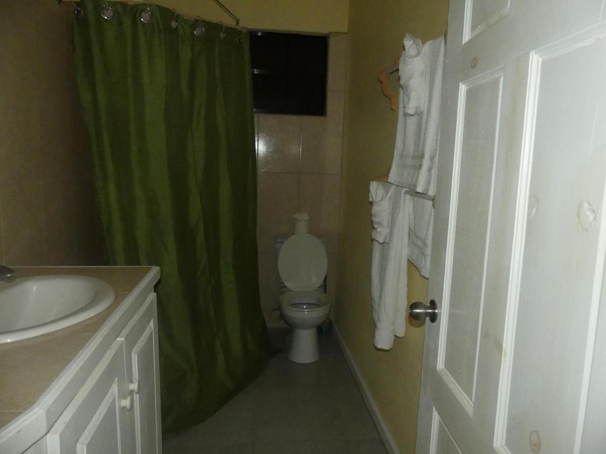 Southern Haven Guesthouse Laborie Екстериор снимка