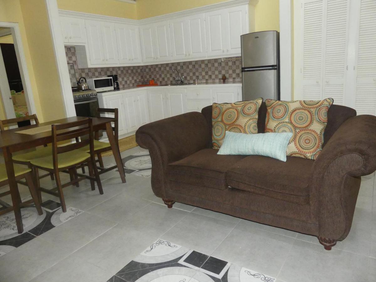 Southern Haven Guesthouse Laborie Екстериор снимка