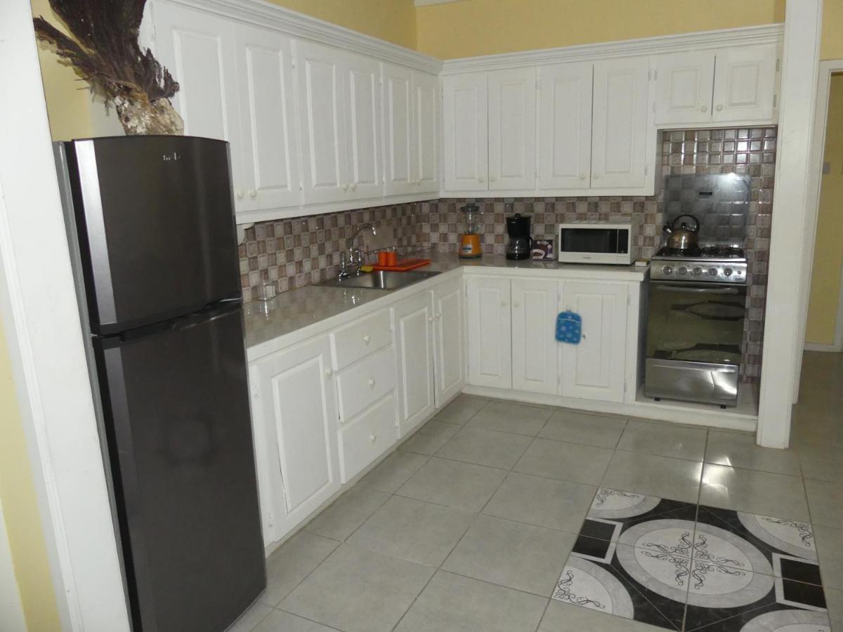 Southern Haven Guesthouse Laborie Екстериор снимка