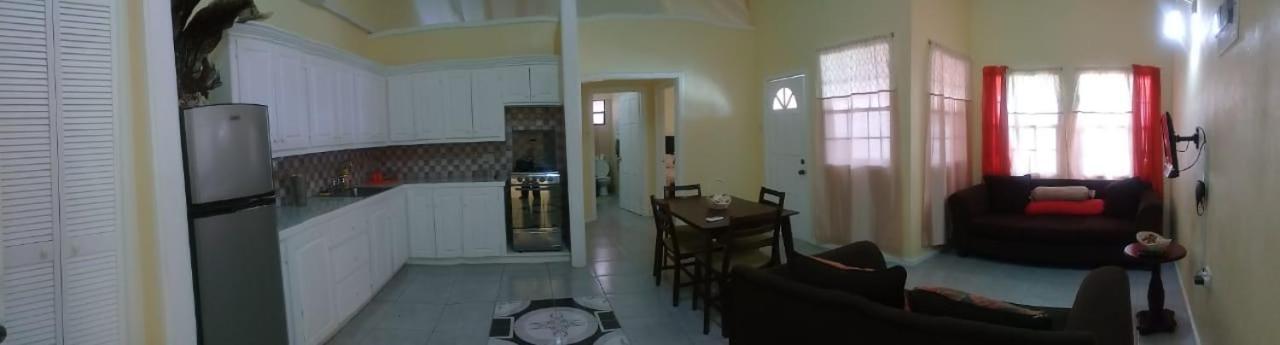 Southern Haven Guesthouse Laborie Екстериор снимка